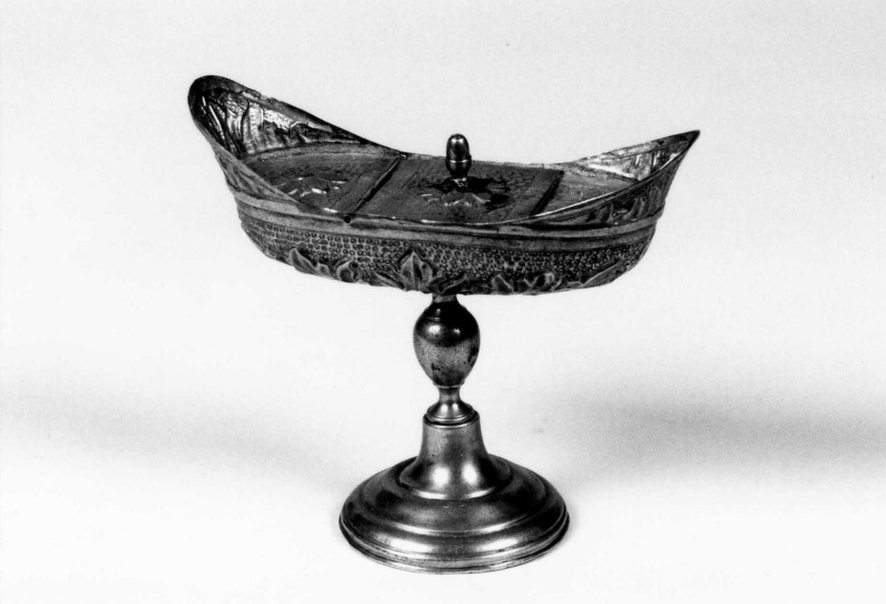 navicella portaincenso - bottega emiliana (secondo quarto sec. XIX)