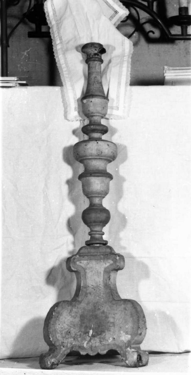 candeliere d'altare, serie - bottega reggiana (seconda metà sec. XVIII)