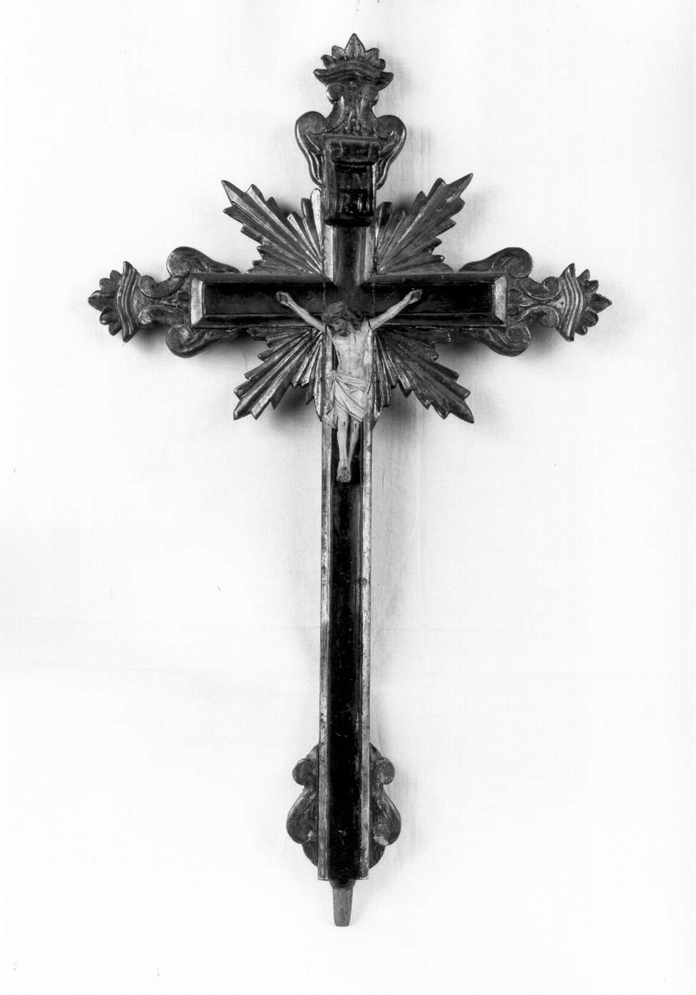 croce d'altare - manifattura emiliana (prima metà sec. XVIII)
