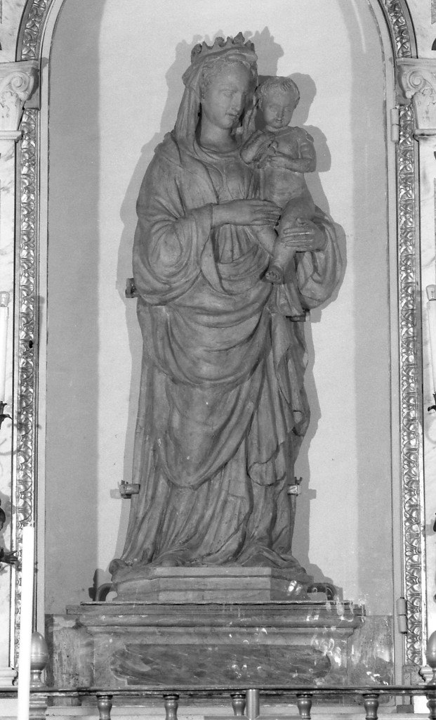 Madonna della Rondine, Madonna con Bambino (statua) di Michele di Niccolò detto Scalcagna (sec. XV)