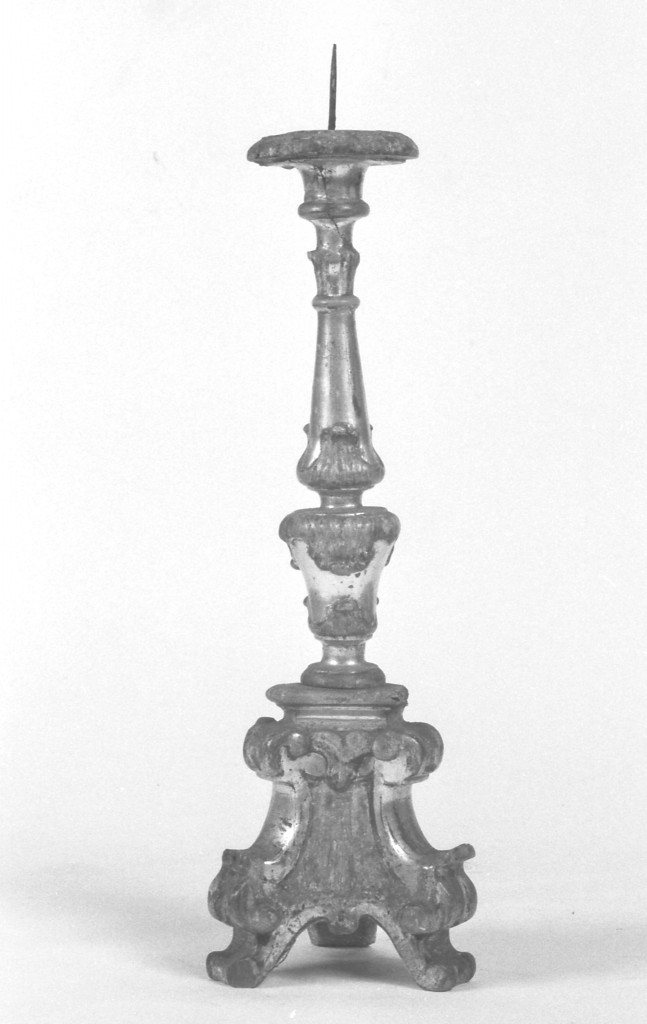 candeliere d'altare, serie - manifattura modenese (seconda metà sec. XVIII)