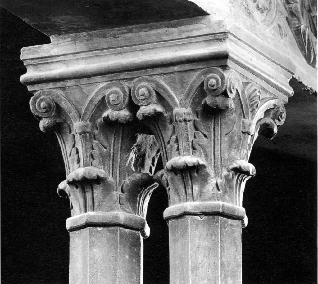 motivi decorativi a volute vegetali (colonnina binata, elemento d'insieme) - bottega campionese (sec. XIII)