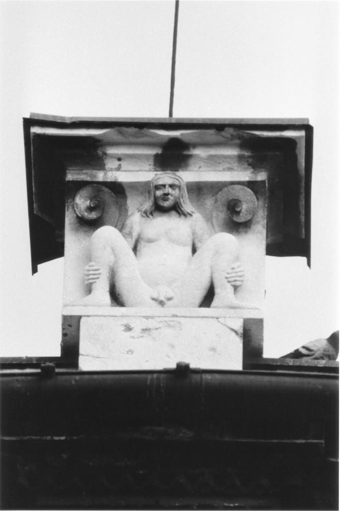 ermafrodito (metopa) di Boccolari Benedetto (sec. XX)
