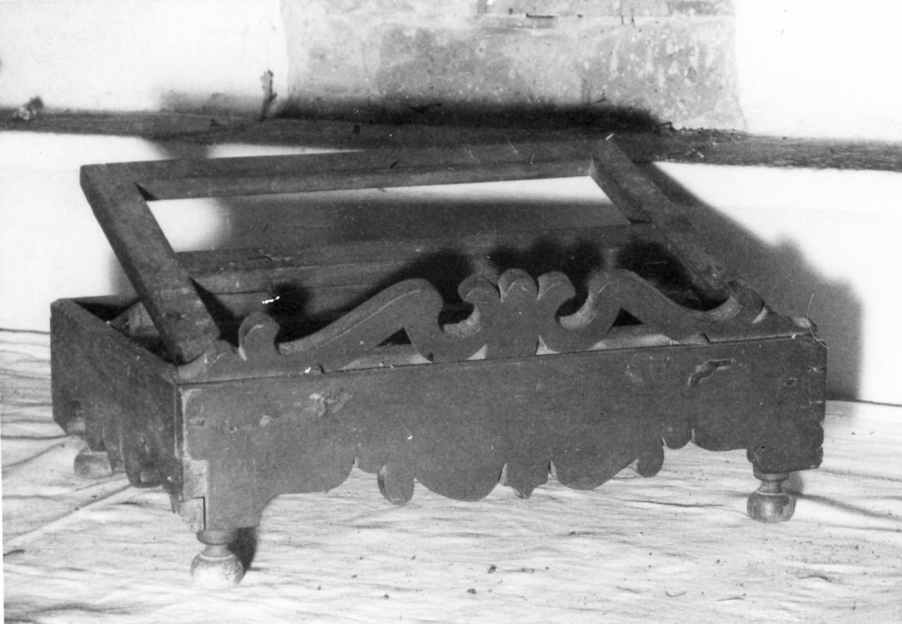 leggio da tavolo - pieghevole - bottega reggiana (secc. XVII/ XVIII)