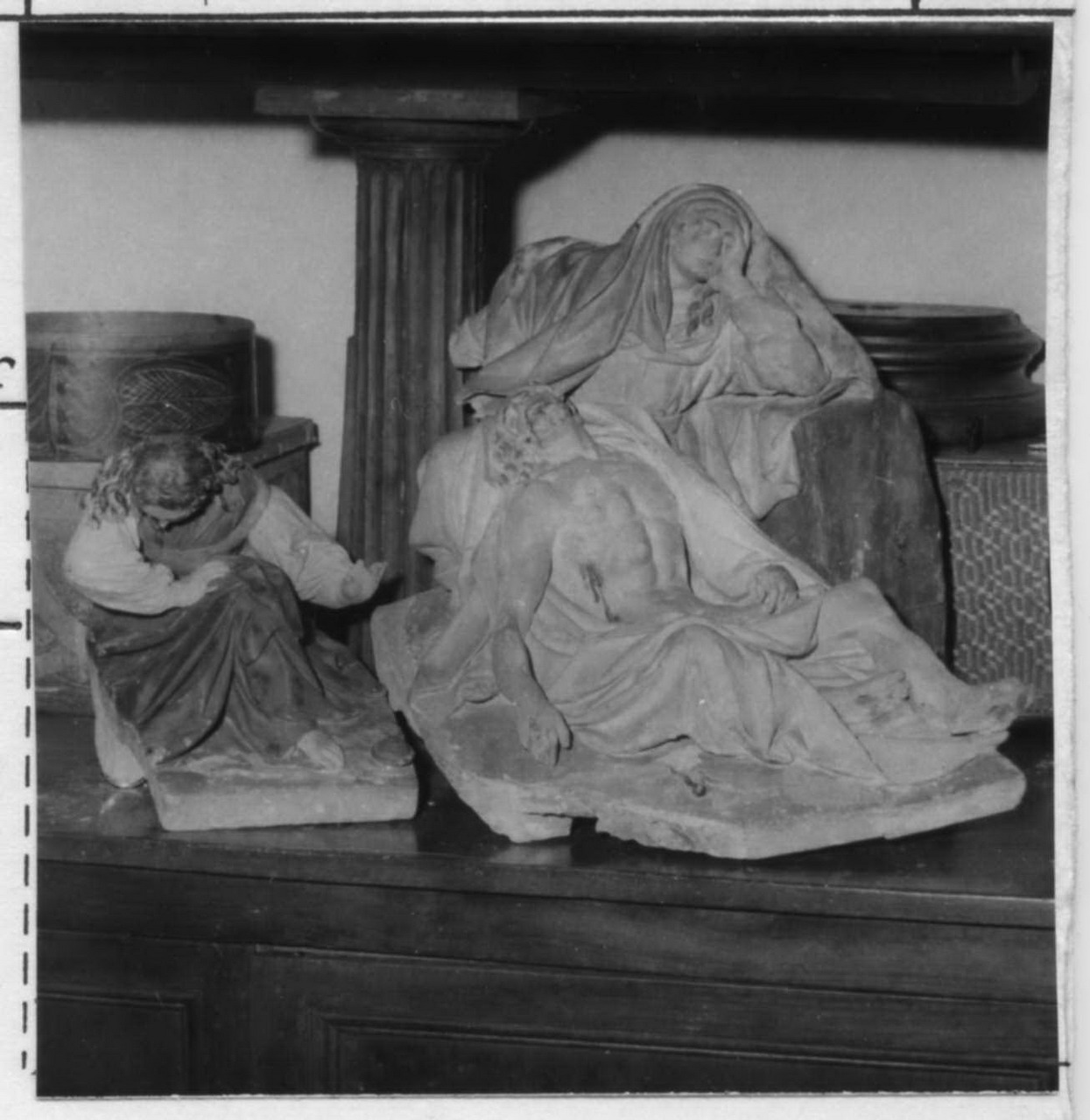 compianto sul Cristo morto (gruppo scultoreo) di Solieri Giuseppe detto Fra' Stefano da Carpi (seconda metà sec. XVIII)