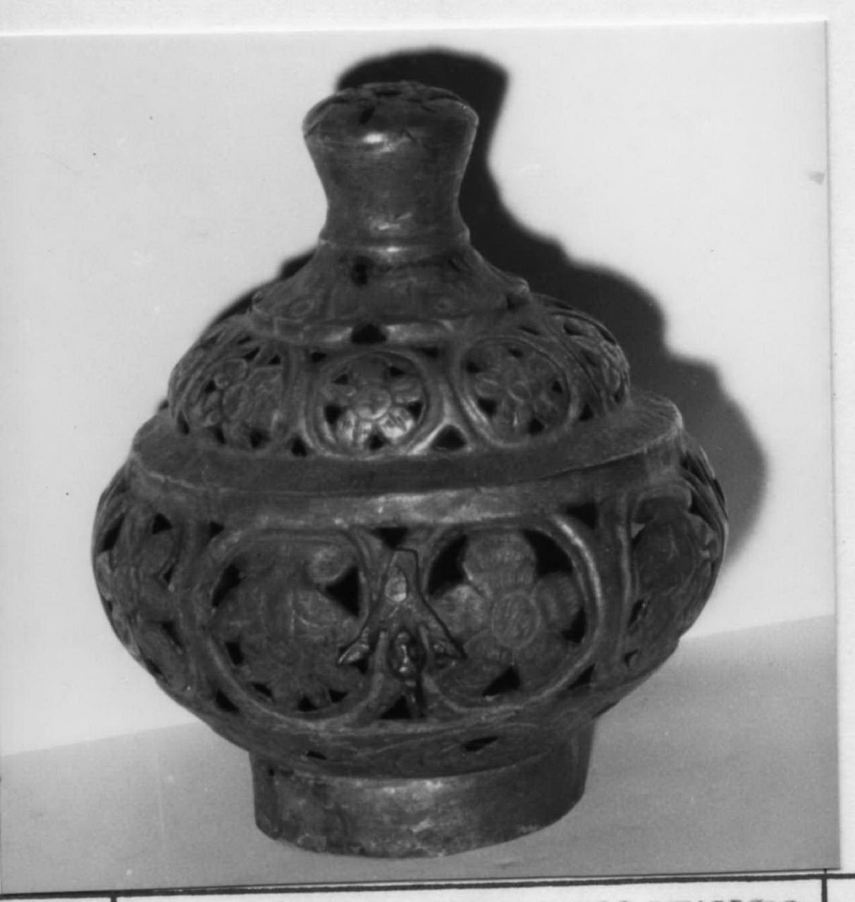 lampada - a vaso - bottega turca (sec. XVIII)