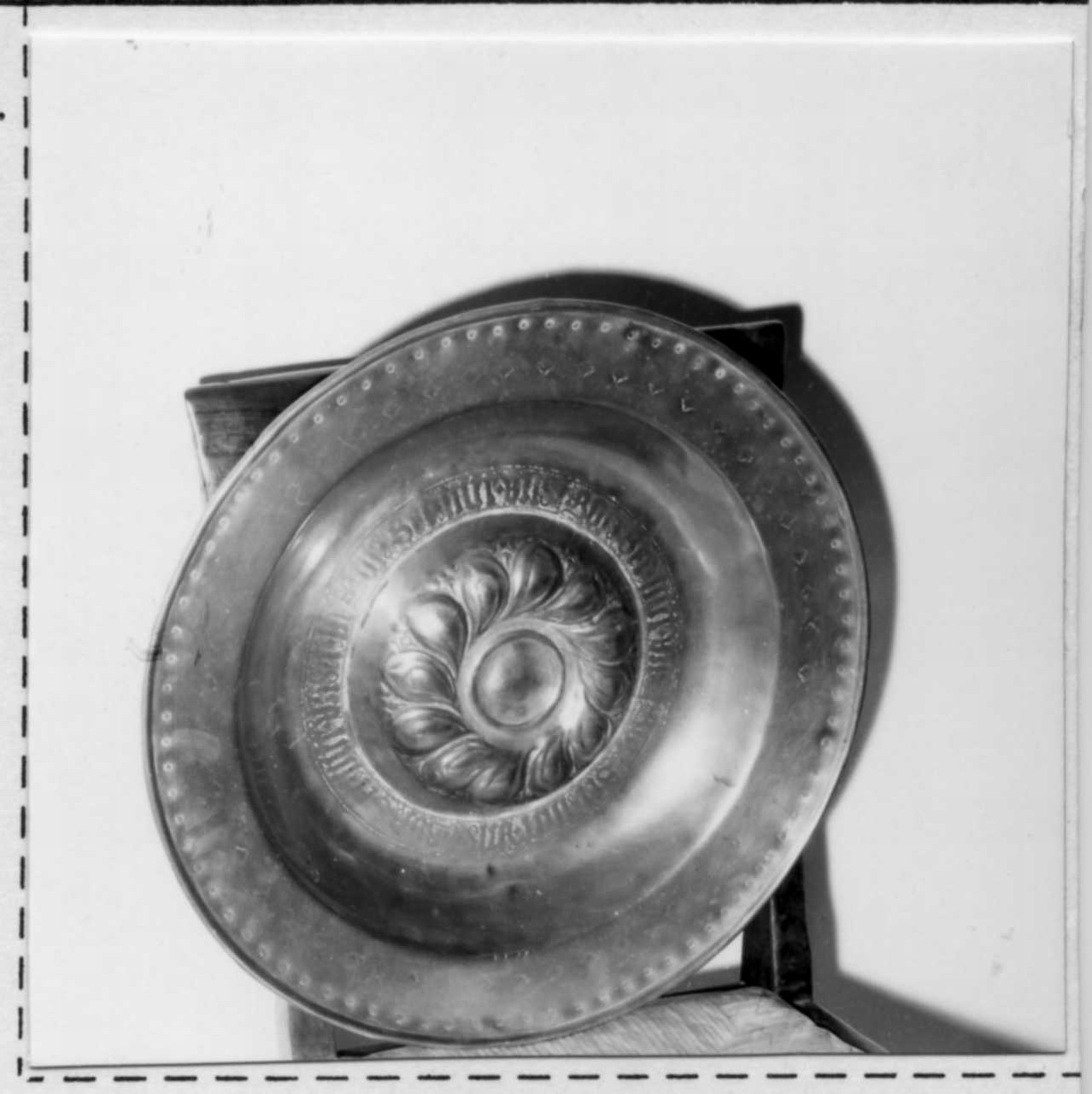 piatto per elemosine - bottega tedesca (inizio sec. XVI)