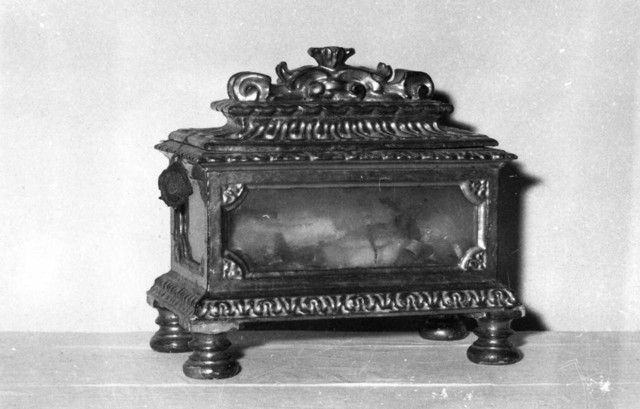reliquiario a teca - a cofanetto, serie - bottega emiliana (metà sec. XVII)
