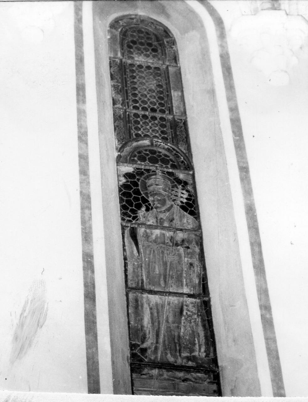 San Silvestro (vetrata) - bottega modenese (secondo quarto sec. XX)