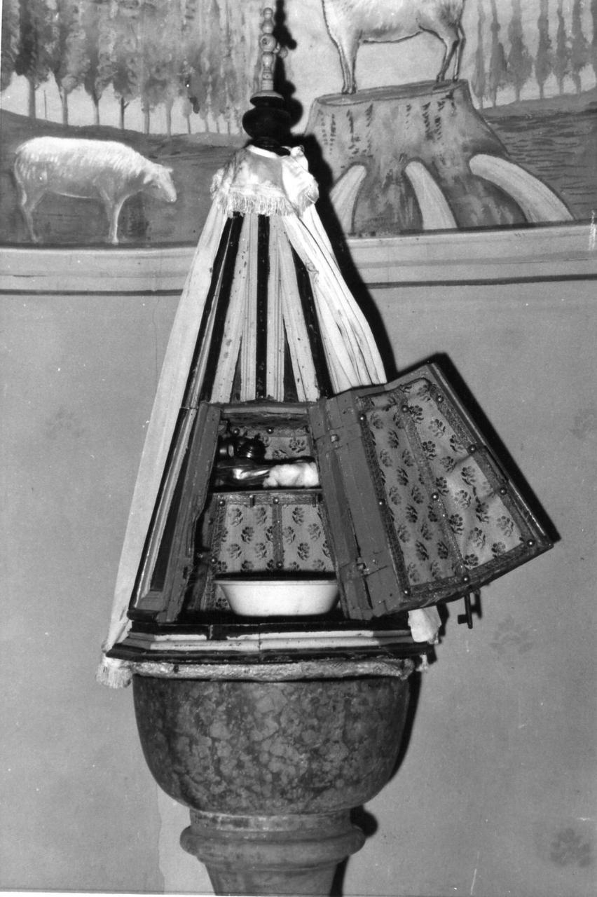 fonte battesimale - a vasca - bottega reggiana (secc. XVII/ XVIII)