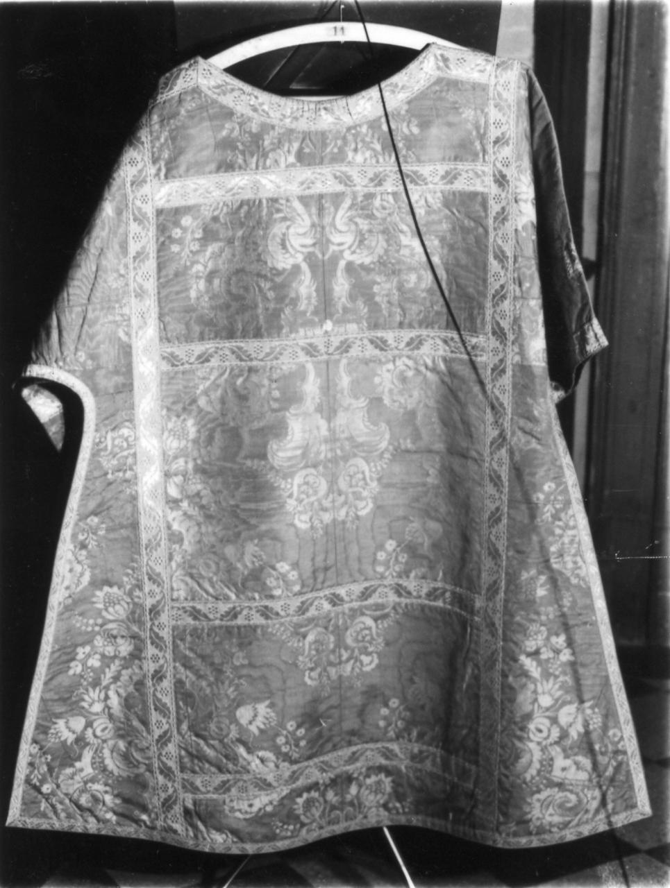 tunicella, serie - manifattura italiana (sec. XVIII)