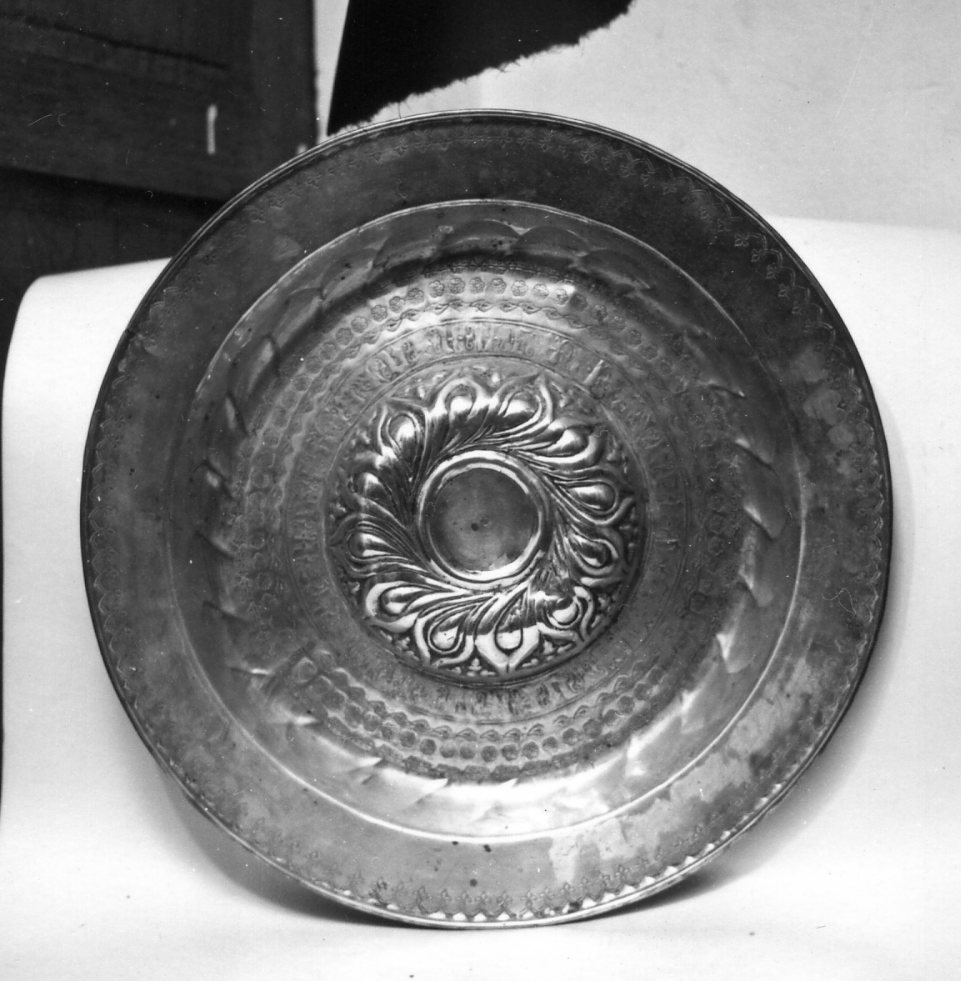 piatto per elemosine - bottega tedesca (sec. XVI)