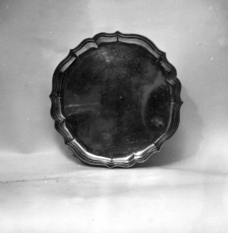 vassoio - bottega emiliana (sec. XVIII)