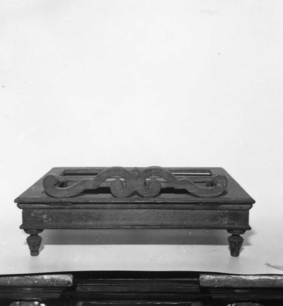 leggio d'altare, serie - bottega emiliana (sec. XIX)
