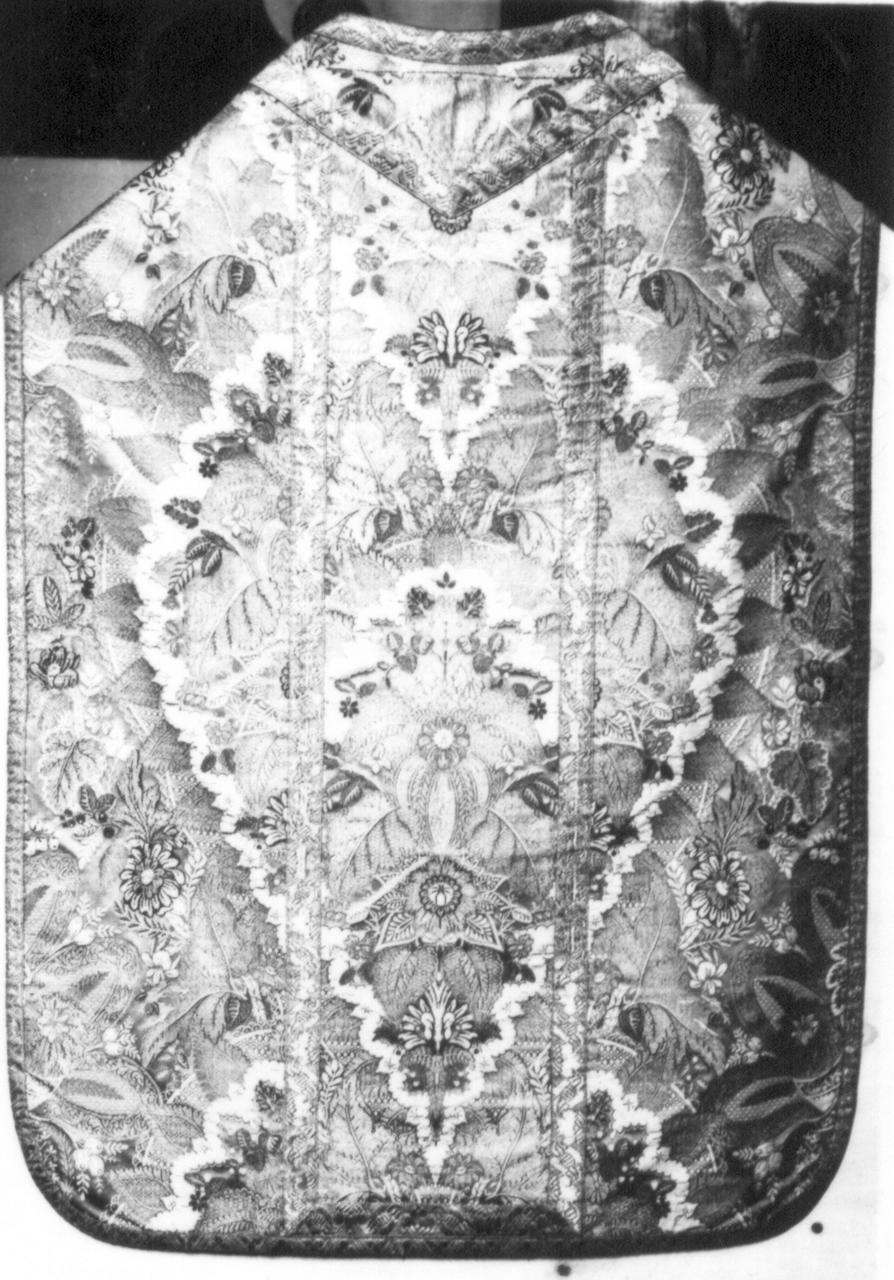 paramento liturgico - manifattura francese (inizio sec. XVIII)