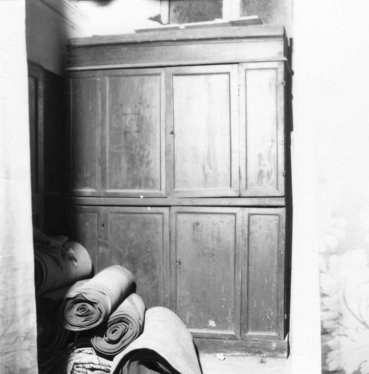 armadio per archivi - bottega reggiana (sec. XVIII)