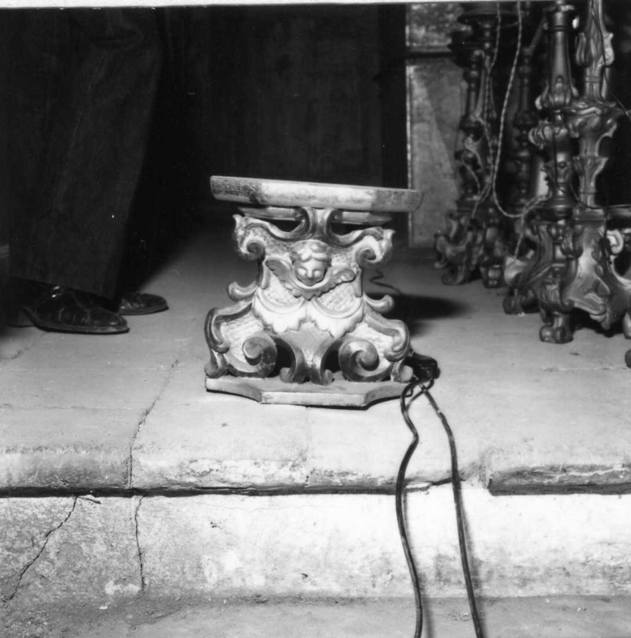 mensola - bottega emiliana (sec. XVIII, sec. XIX)