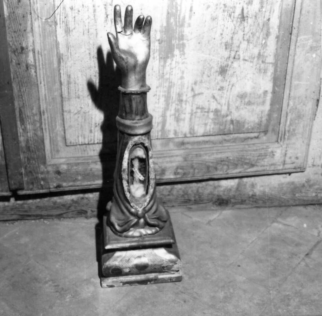 reliquiario antropomorfo - a braccio - bottega emiliana (sec. XIX)