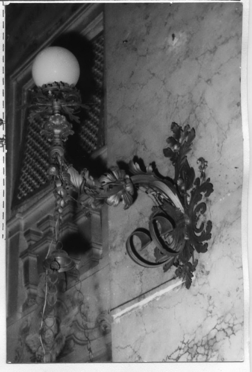 motivi decorativi vegetali (candeliere da parete, serie) - bottega modenese (sec. XIX)