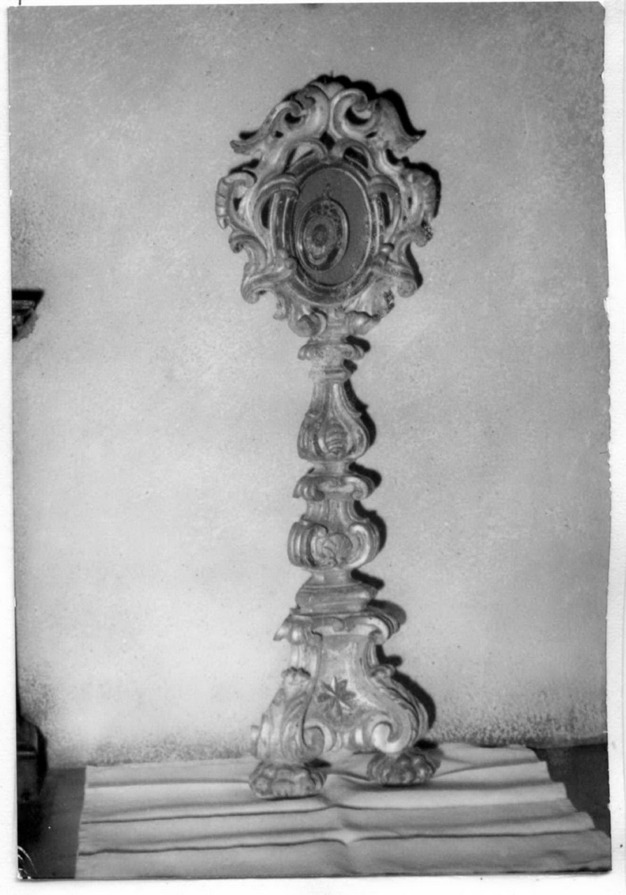 motivi decorativi a volute (reliquiario, serie) - bottega modenese (fine/inizio secc. XVIII/ XIX)