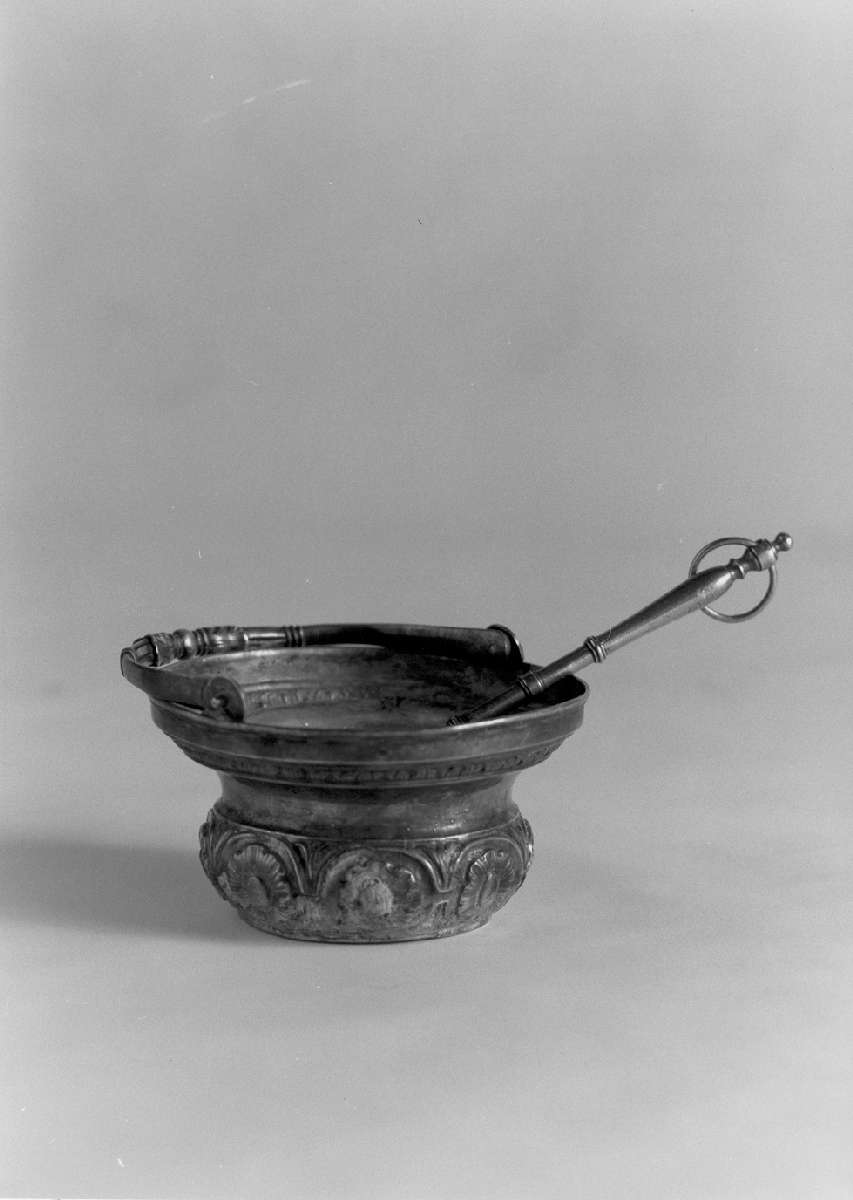 secchiello per l'acqua benedetta - manifattura emiliana (prima metà sec. XIX)