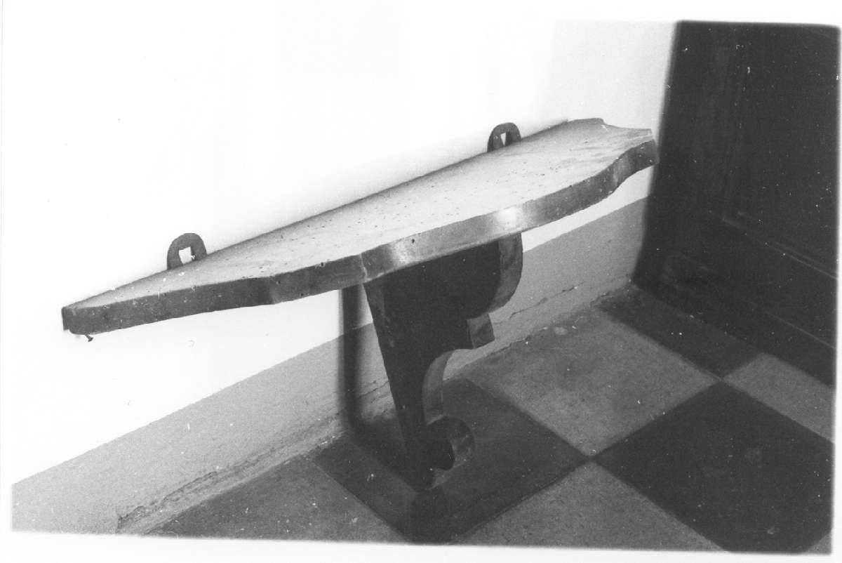 mensola, serie - manifattura modenese (sec. XIX)