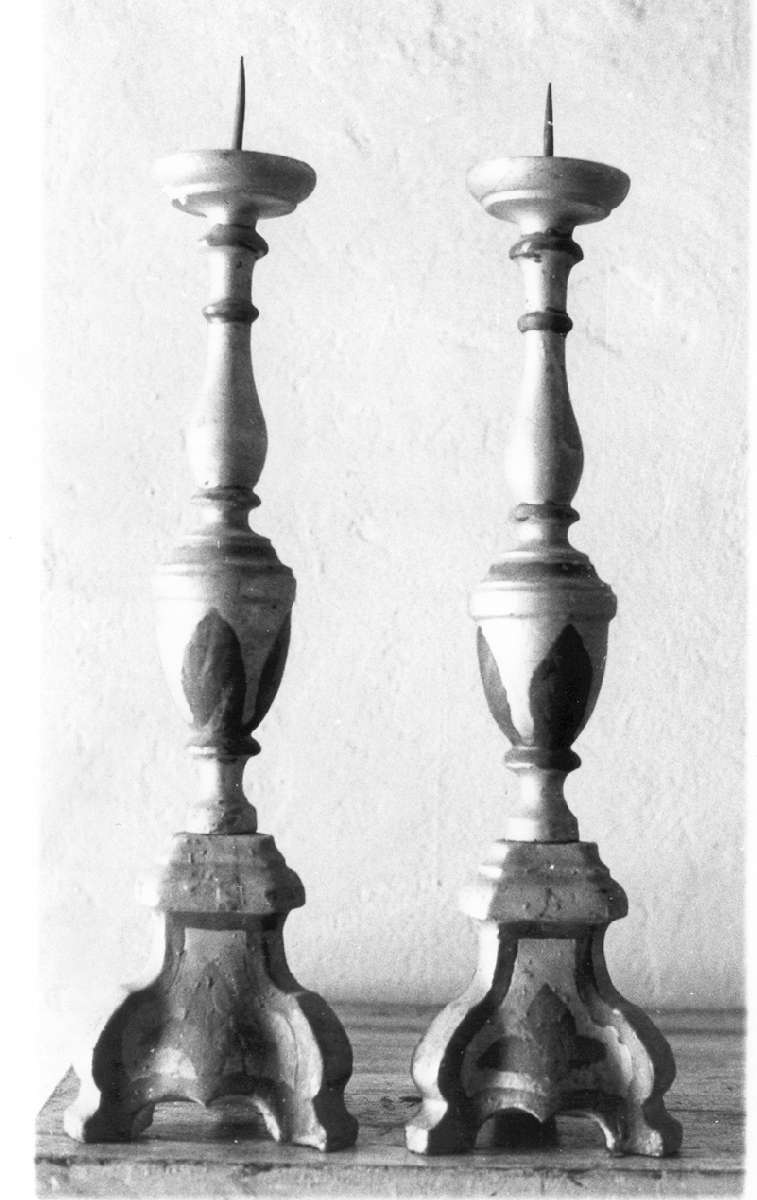 candeliere di consacrazione, serie - manifattura emiliana (sec. XVIII)