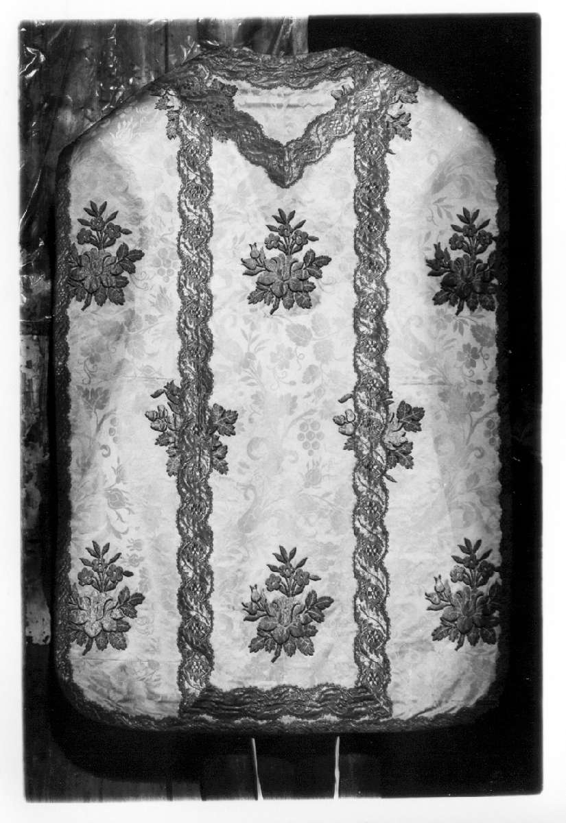 paramento liturgico, insieme - manifattura italiana (sec. XIX)