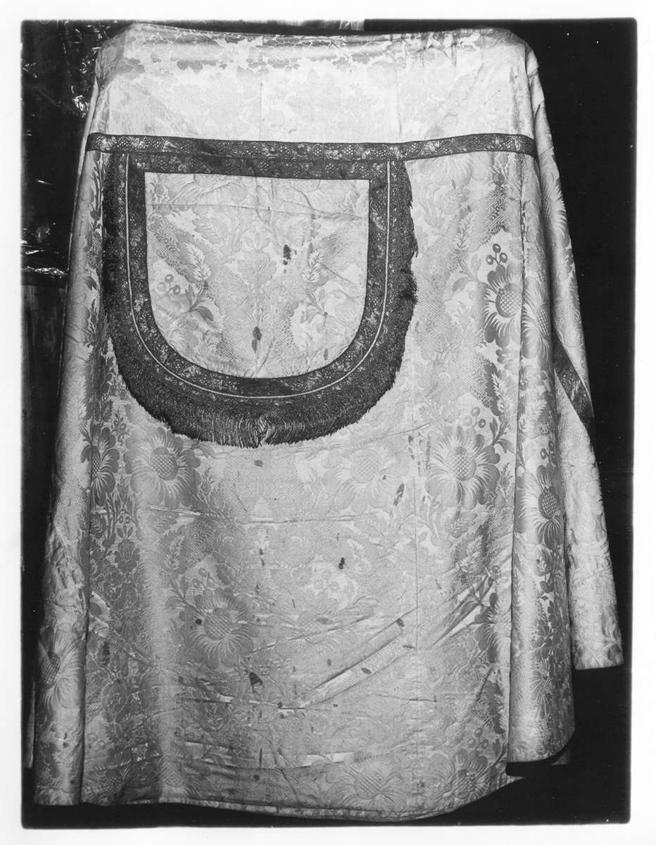 piviale - manifattura italiana (seconda metà sec. XVIII)