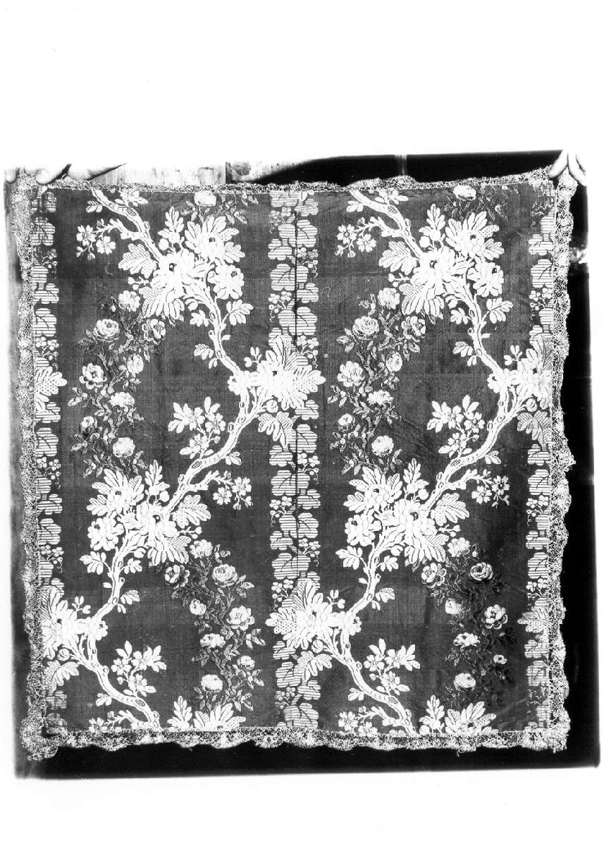 paramento liturgico, insieme - manifattura italiana (terzo quarto sec. XVIII)