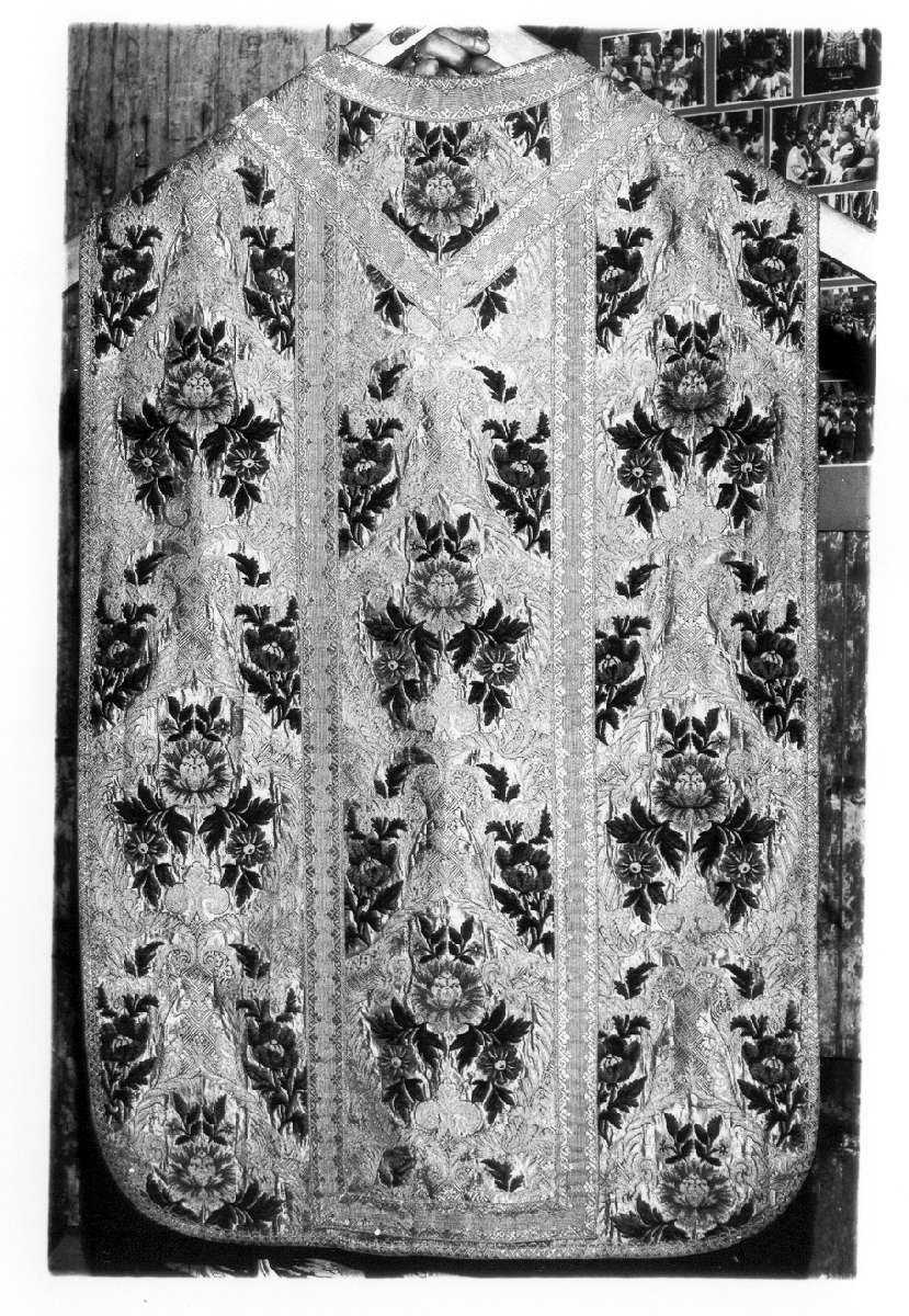 paramento liturgico, insieme - manifattura italiana (fine/inizio secc. XVII/ XVIII)