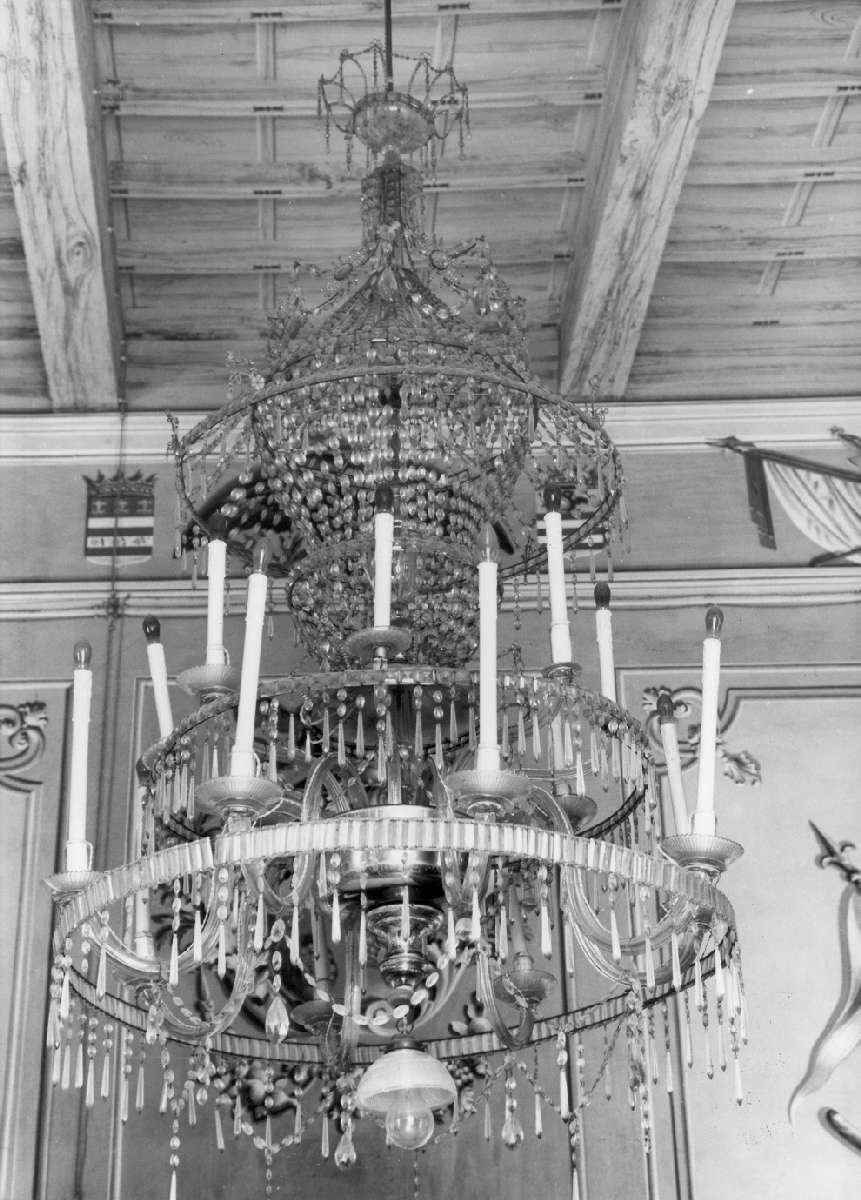 lampadario - manifattura modenese (primo quarto sec. XX)