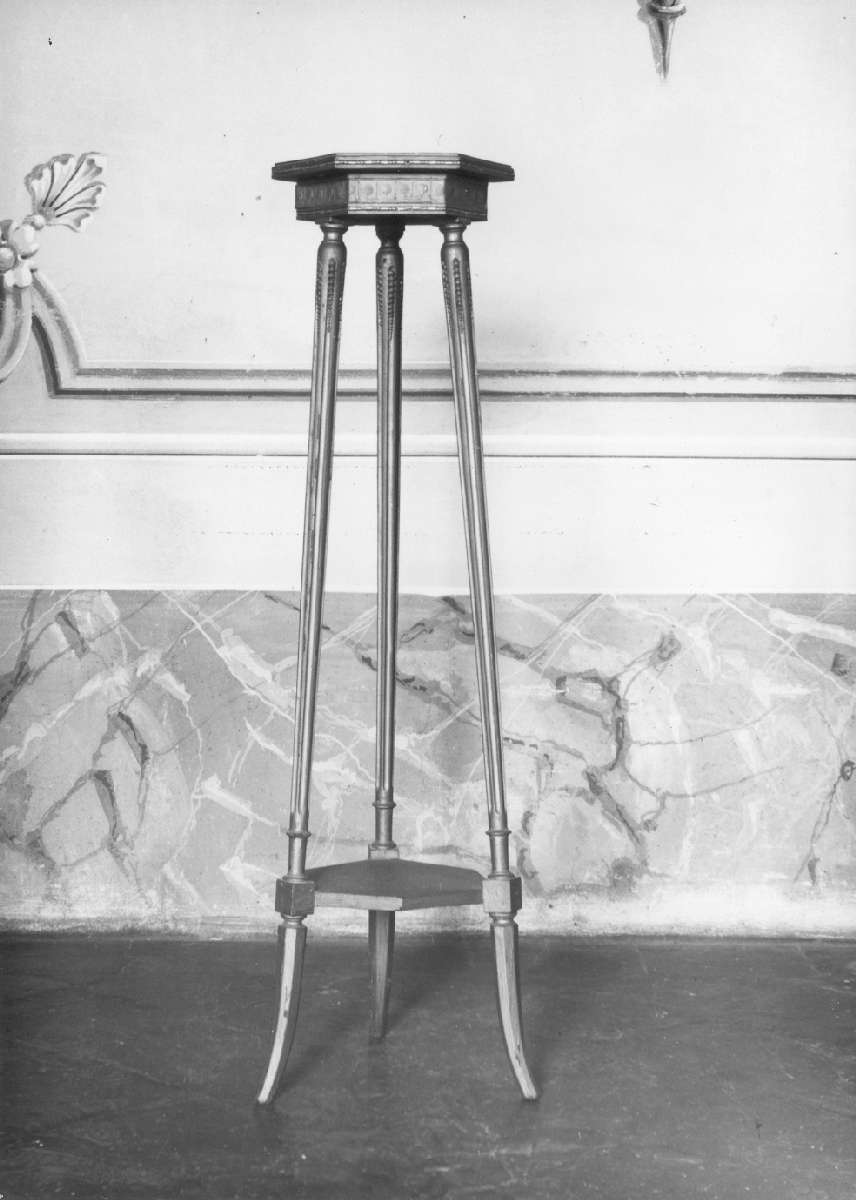 colonna - produzione modenese (inizio sec. XX)