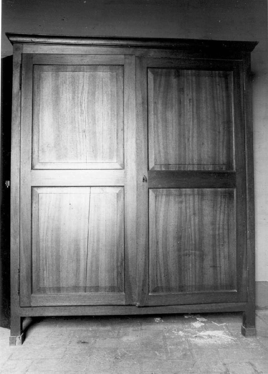 armadio - manifattura modenese (inizio sec. XX)