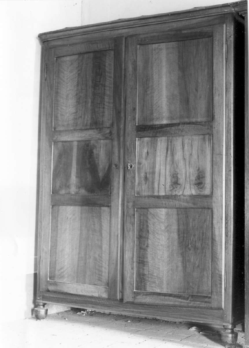armadio - manifattura modenese (inizio sec. XX)