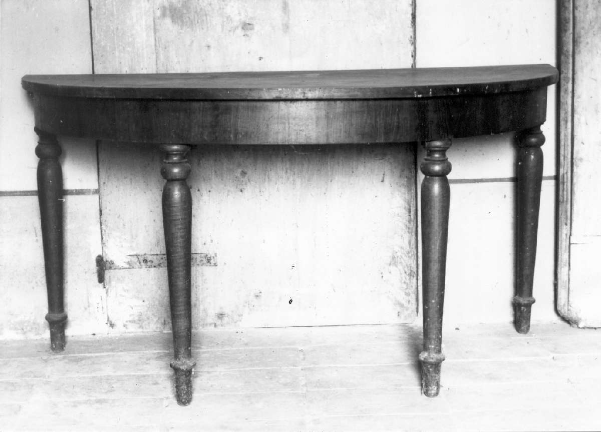 tavolo, serie - manifattura modenese (seconda metà sec. XIX)