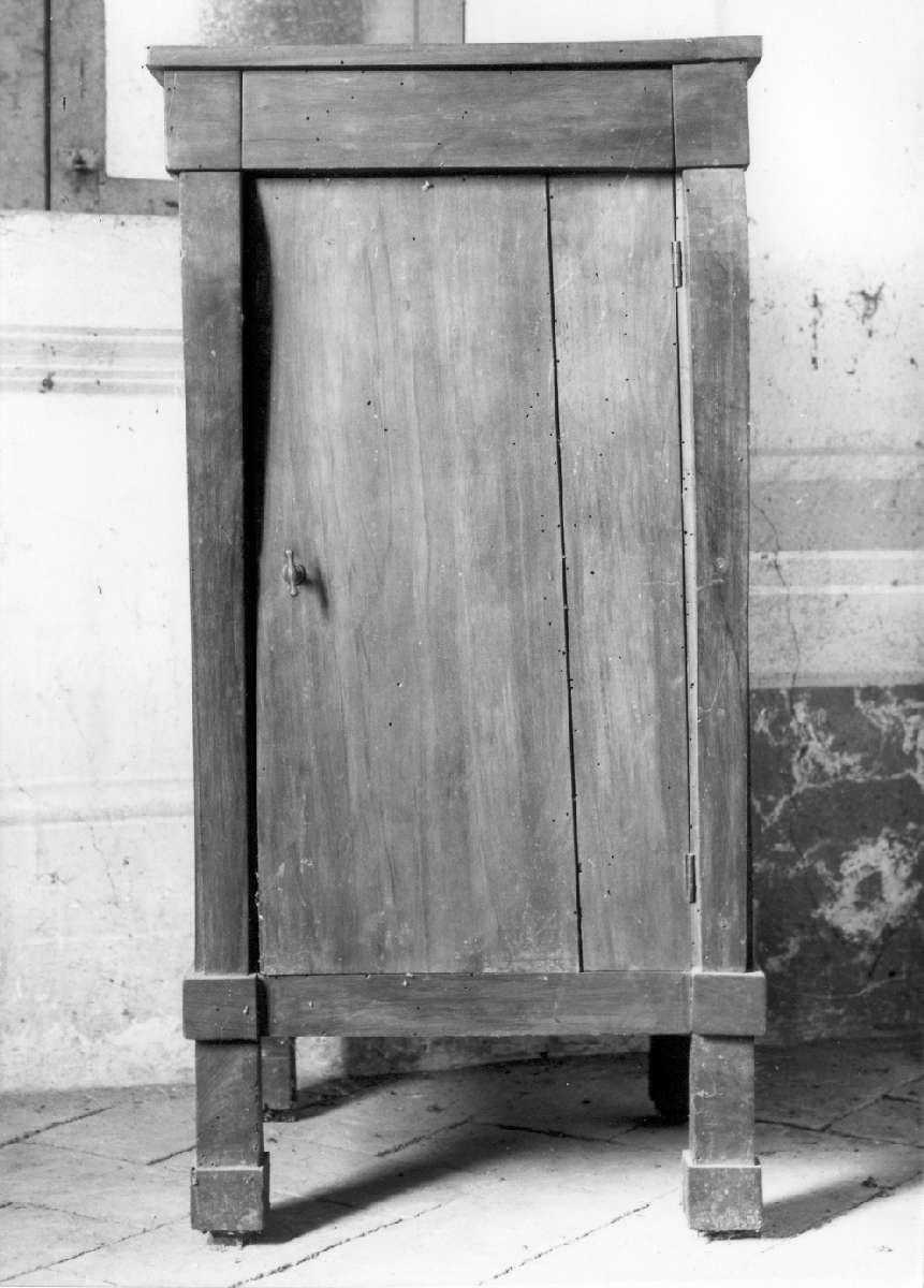 comodino - manifattura modenese (sec. XIX)