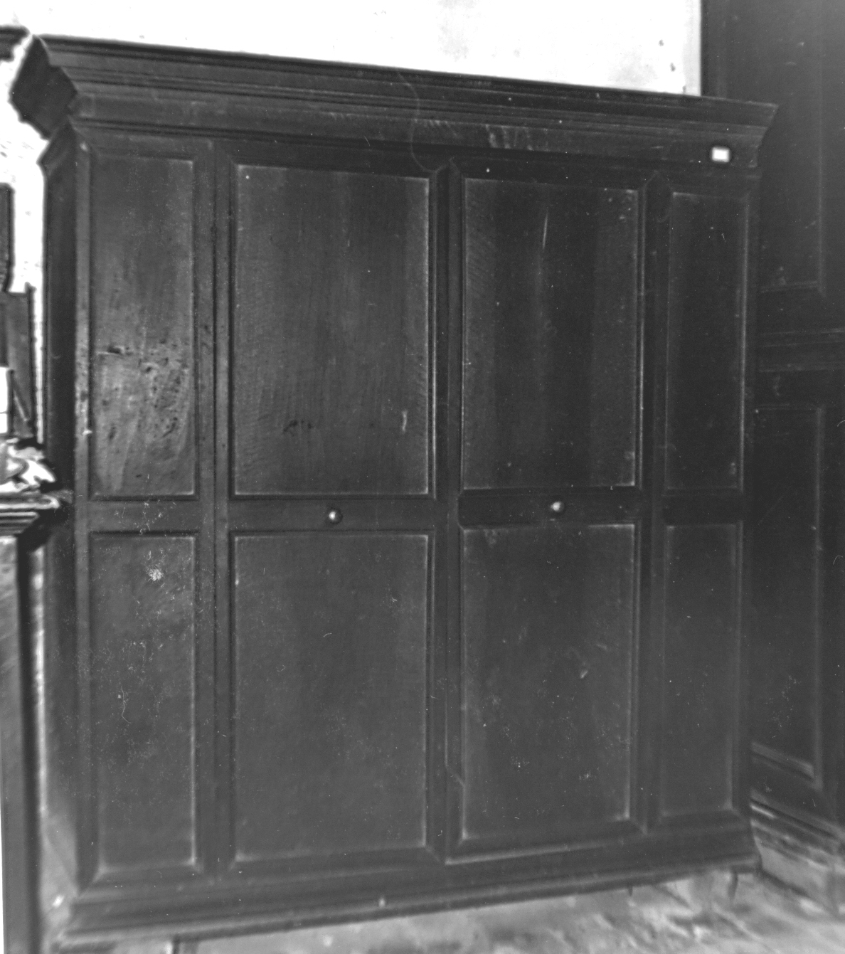 armadio - bottega emiliana (inizio sec. XVIII)