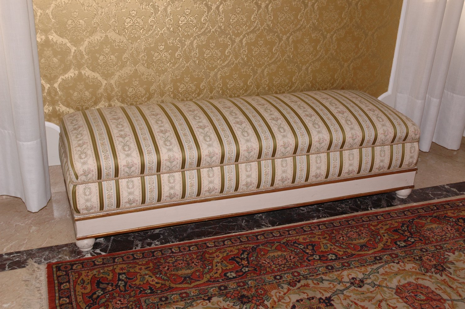 divanetto - bottega italiana (sec. XIX)