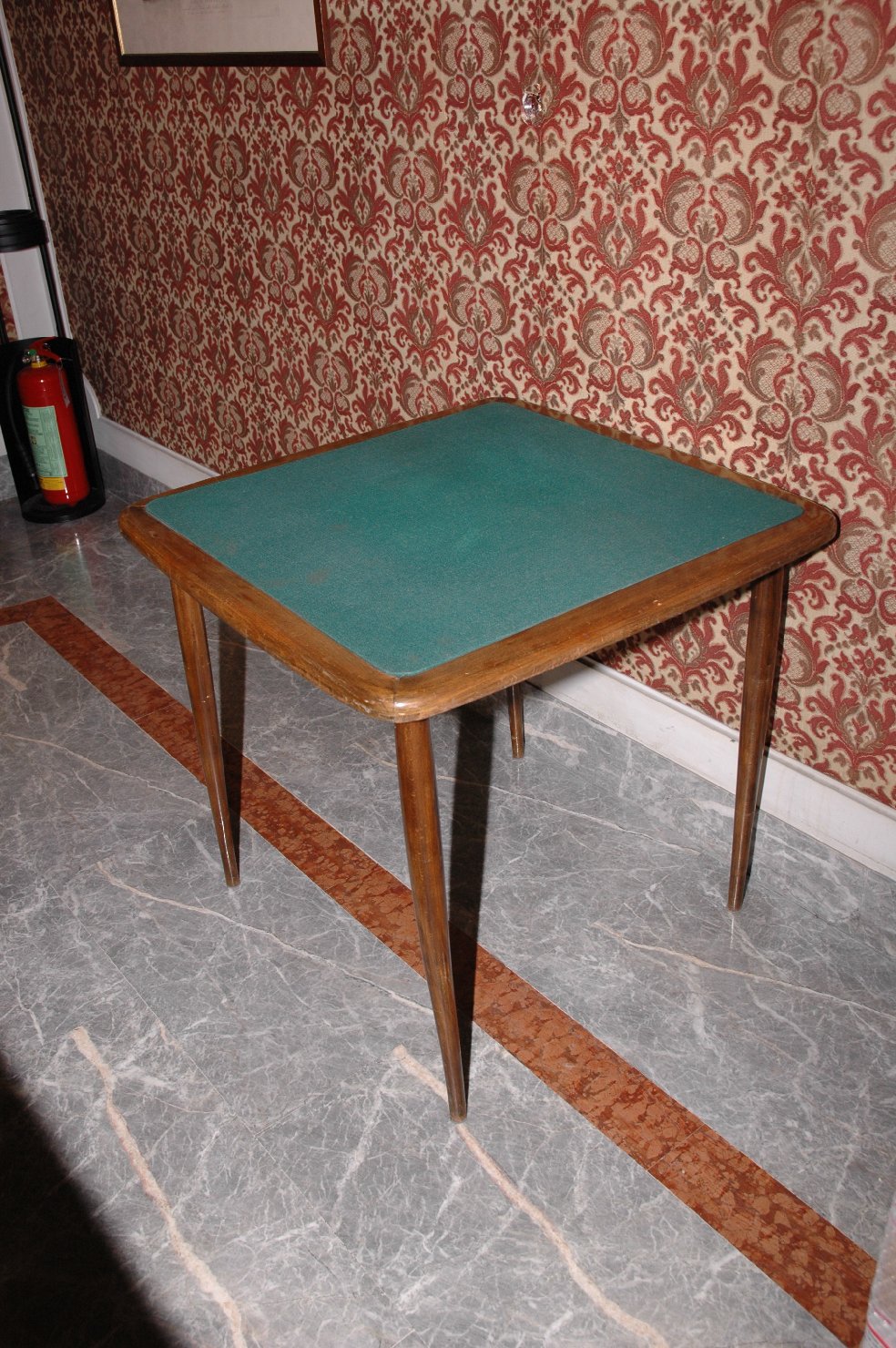 tavolino da gioco - bottega italiana (metà sec. XX)