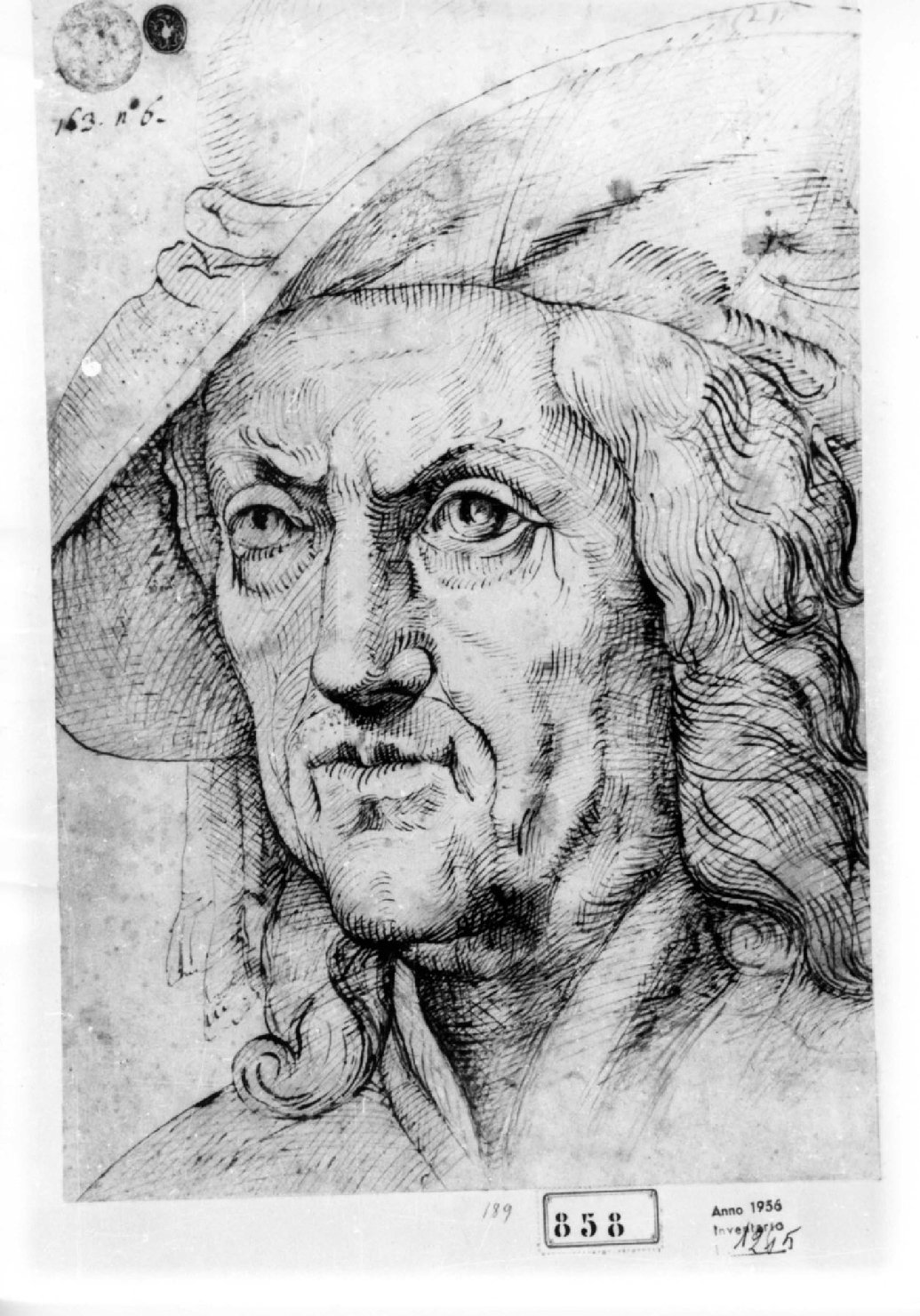Testa di uomo con cappello, testa d'uomo (disegno, opera isolata) di Passerotti Bartolomeo (bottega) (seconda metà sec. XVI)