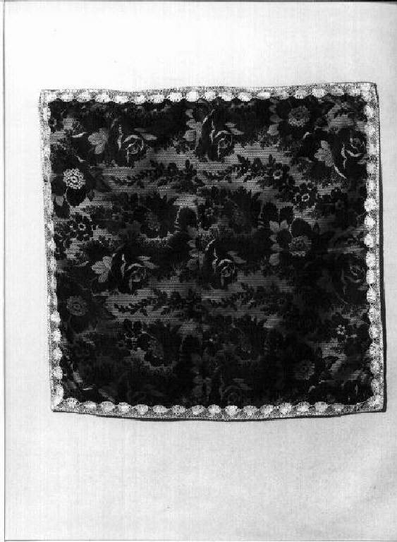 motivi decorativi floreali (velo di calice, elemento d'insieme) - manifattura ligure (inizio sec. XX)