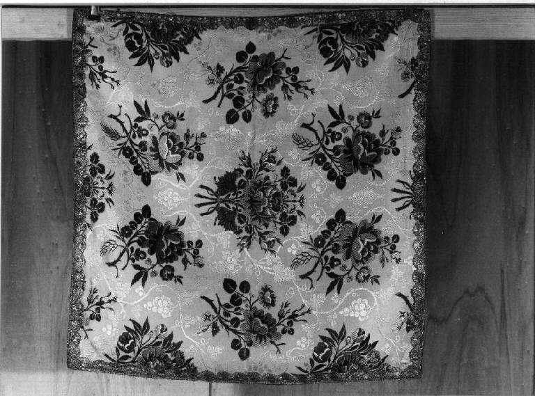 motivi decorativi floreali (velo di calice, elemento d'insieme) - manifattura ligure (secc. XIX/ XX)