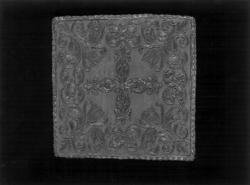 motivi decorativi floreali (borsa, elemento d'insieme) - manifattura ligure (prima metà sec. XIX)