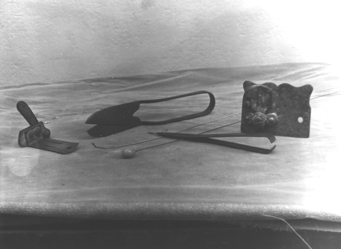 strumento per cimare il pizzetto di Chupin di Lione (fabbrica) (secc. XIX/ XX)