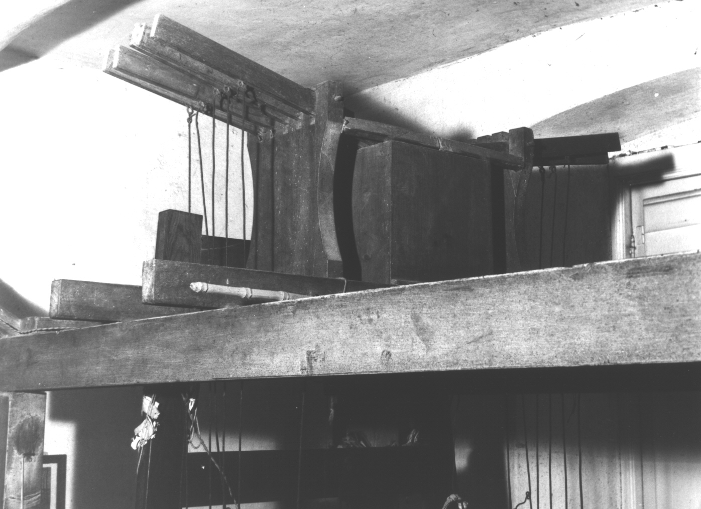 cassa d'armatura di telaio a mano - produzione italiana (sec. XIX inizio)