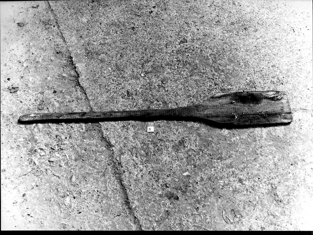 pala, utensili di Landi Imolo (contadino) - bottega spezzina (sec. XX)