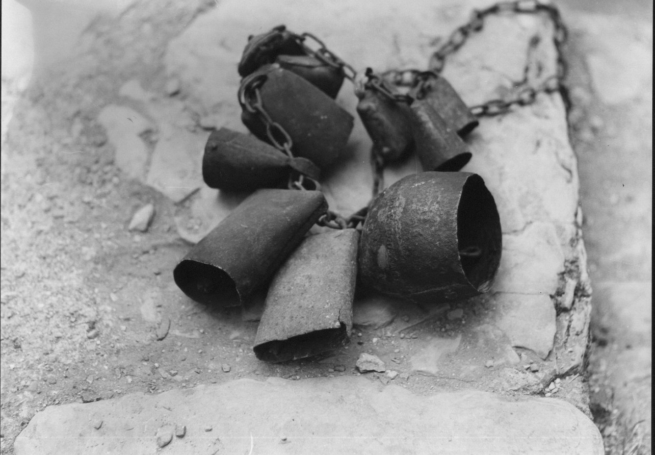 campanaccio, campanacci, strumenti sonori - Valbrevenna (secc. XIX/ XX)