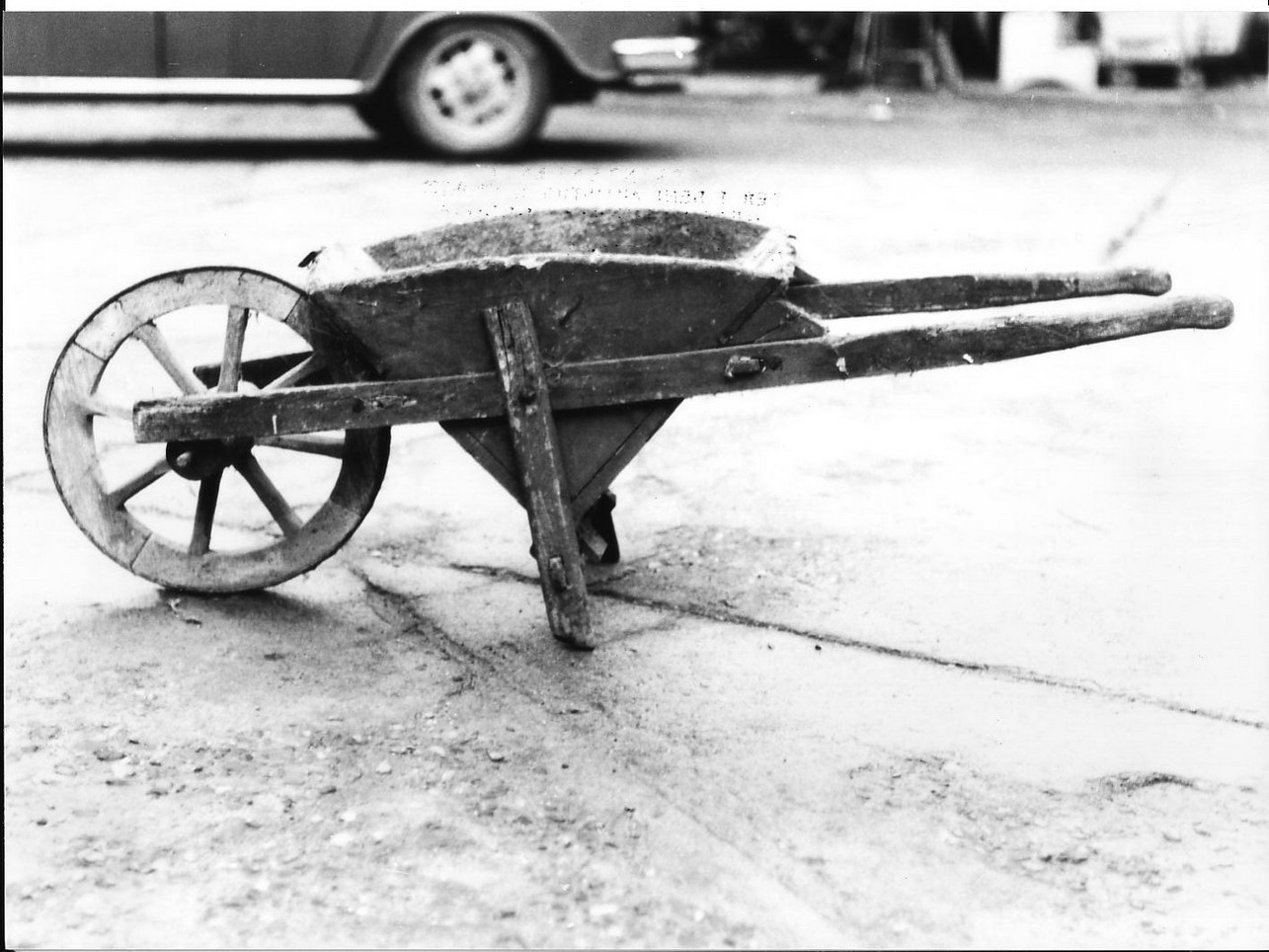 carriola di Garbini Orlando (contadino proprietario) - produzione (sec. XX)