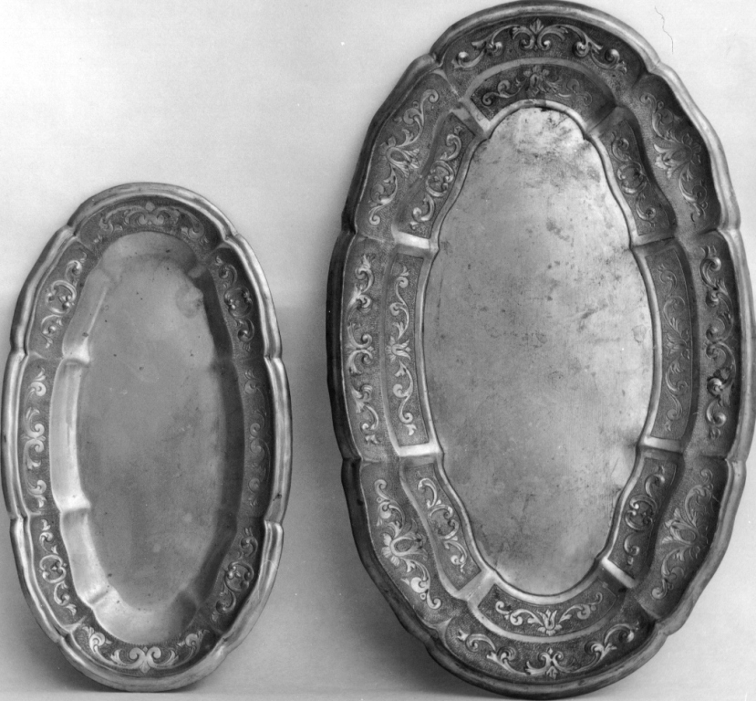 vassoio - ambito romano (metà sec. XIX)